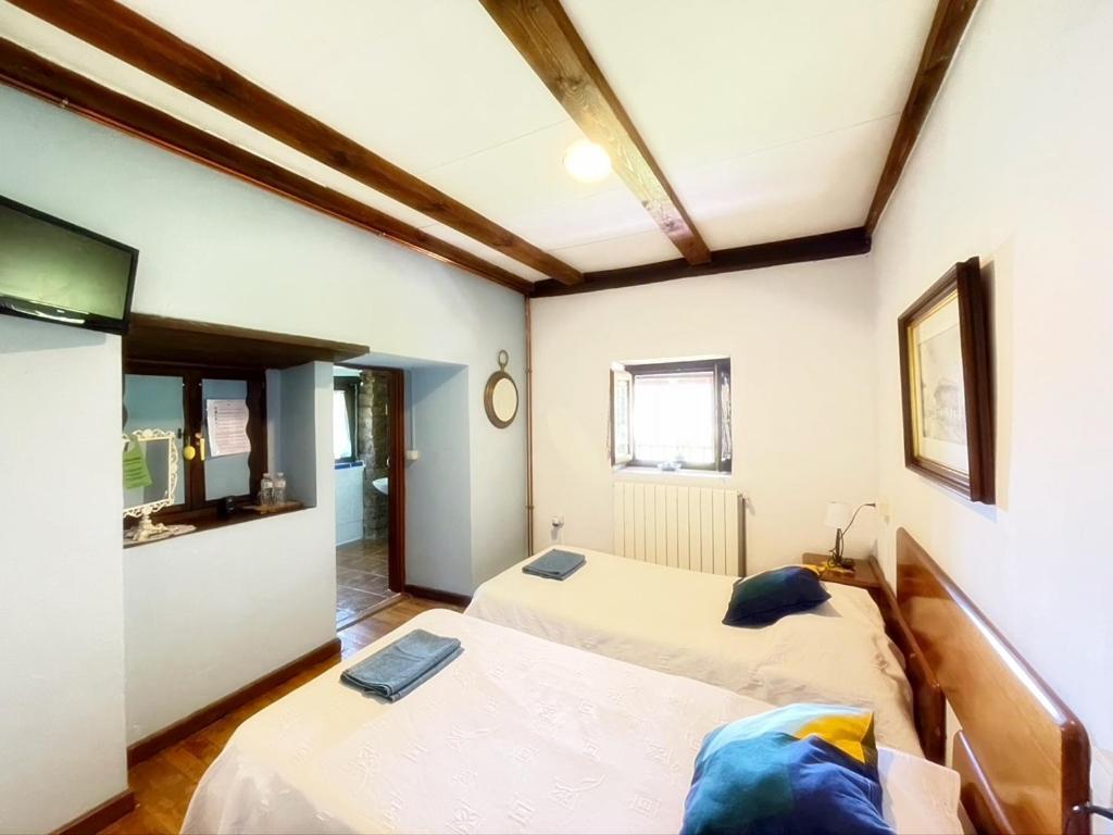 Maison d'hôtes La Asturxana à Malleza Extérieur photo