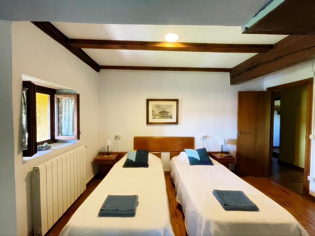 Maison d'hôtes La Asturxana à Malleza Extérieur photo
