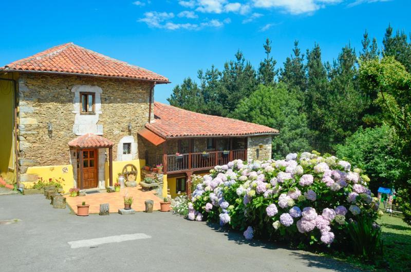 Maison d'hôtes La Asturxana à Malleza Extérieur photo